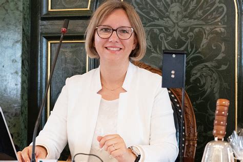 The Mysterious Rise Of Claudia Martin: Uncovering Her Untold Fortune