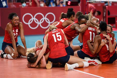 Team USA Wins First-Ever Women's Volleyball Gold Medal at Tokyo ...