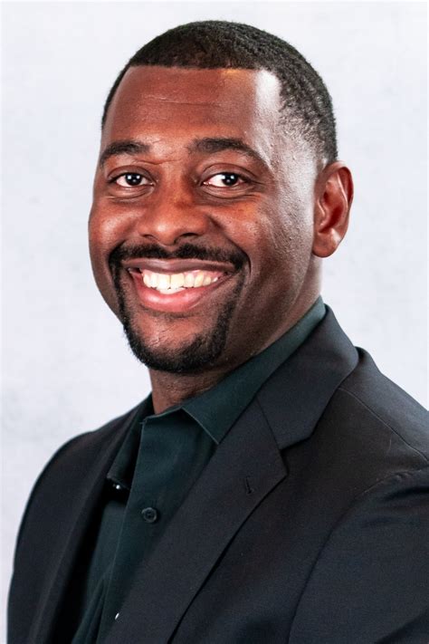 Omar Williams - Assistant Coach - Women's Basketball Coaches - Lake