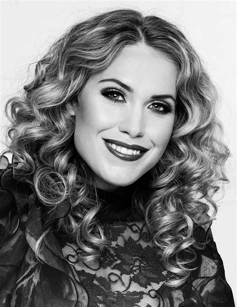 Book Anna David på tlf: 70 27 03 07 | Showbizz Danmark