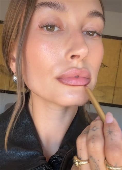 Hailey Bieber's 2-Step Glazed Lip | BEAUTY/crew