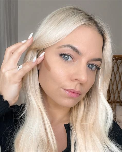 how to contour on round face 5