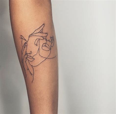 single line face | Tattoos, Geometric tattoo, Tatting