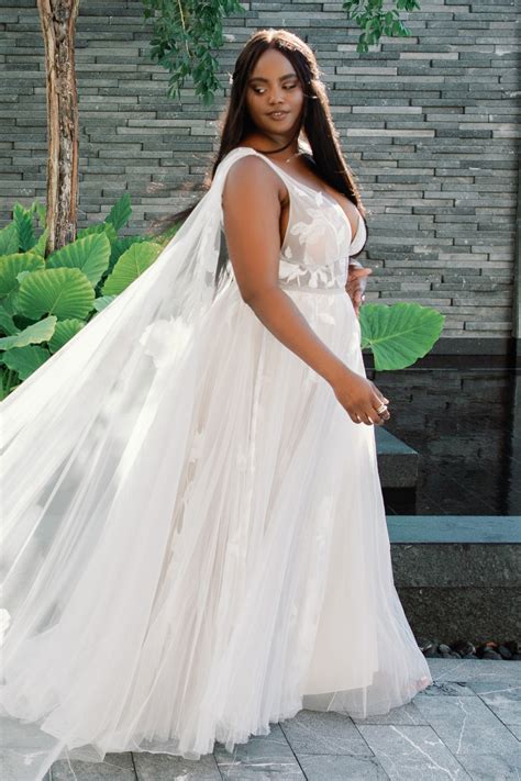 Plus Size Wedding Dresses