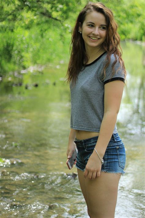 IMG_0570 | Cute simple outfits, Very beautiful woman, Beautiful curvy women