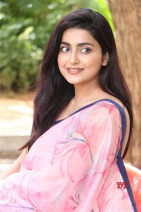 Actress Avantika Mishra Stunning Stills From Meeku Maathrame Cheptha