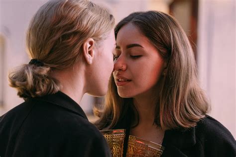 teenage girl lesbian      teenage girl