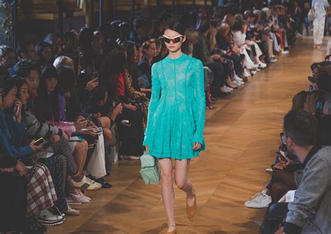 expect  paris fashion week notion