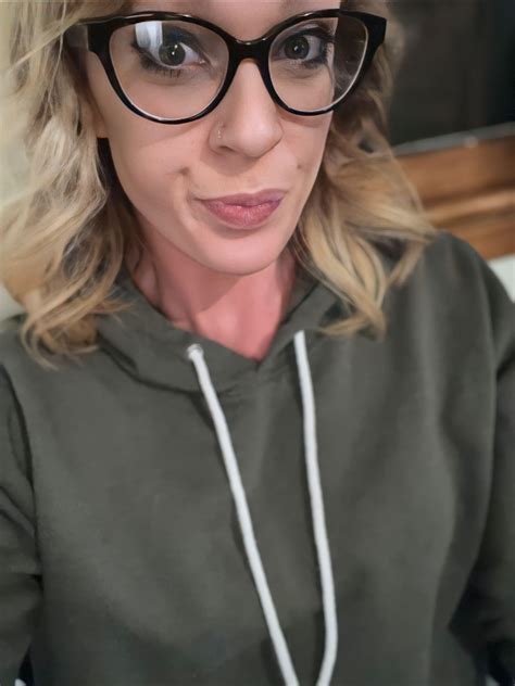 asian milf anyone? : r/Faces
