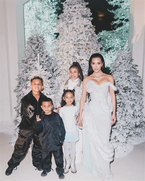 Chicago West, 5, is mom Kim Kardashian's 'twin' in new family photos
