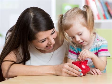 importancia da educacao financeira  seus filhos guia  bebe