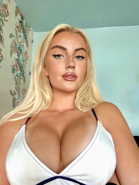 Elsa Thora 🇸🇪 (@elsa.thora) • Instagram photos and videos