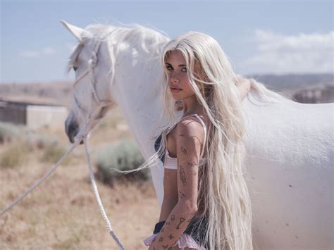 Warner Records Press | Nessa Barrett