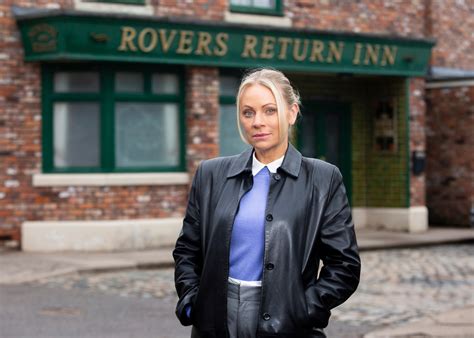 Coronation Street confirms Lisa's surprising Mick choice in early ITVX