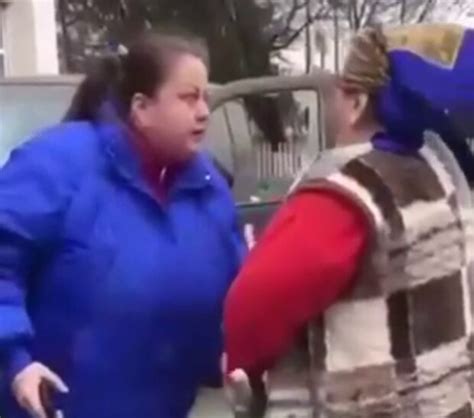 Женщины атаковали бусик ТЦК палками: военкомы не смогли противостоять ...