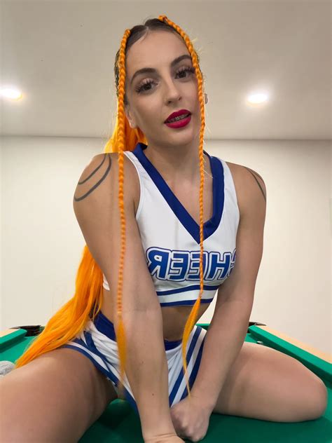 Hoopsy Daisy - Hoopsy Daisy added a new photo.