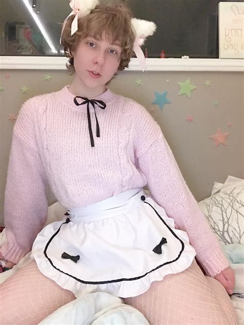 do you like my new outfit? : r/femboy
