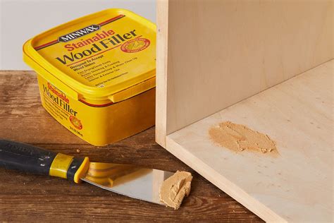 How to Use Wood Filler for Projects and Repairs