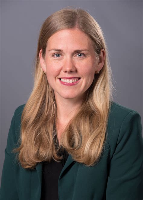 dr mara groom named chief medical officer  avera