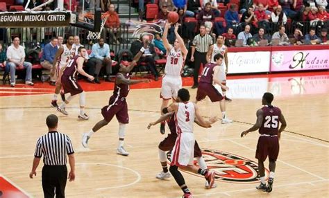 slow start dooms siue  siuc  metro independent