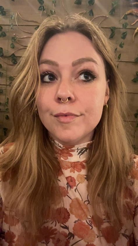 Back porch 👀 : r/scarlettjohandjob