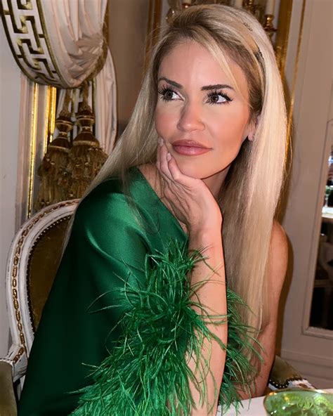 Ingrid Murdoch | Pictures my 9 year old daughter took of me at dinner