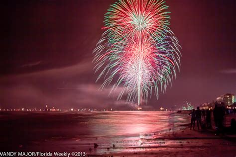 Fort Myers Beach Pier Fireworks July 4, 2013 on Behance