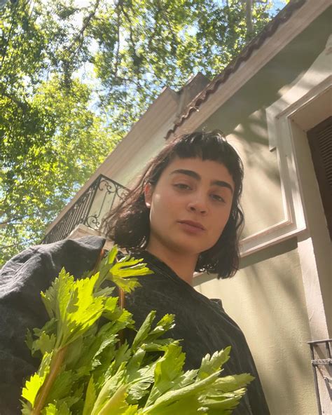 Anyi (@4n_yi) • Instagram photos and videos