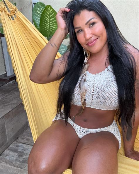 𝐴𝑙𝑒𝑠𝑠𝑎𝑛𝑑𝑟𝑎 𝐴𝑙𝑣𝑒𝑠 𝐷𝑒 𝐿𝑖𝑚𝑎 | Tudo que sair de ti, a ti retornará. 🍃