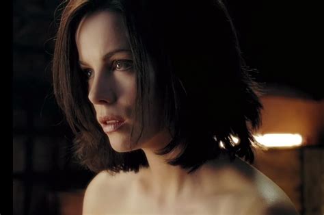 Kate Beckinsale Nude Pics