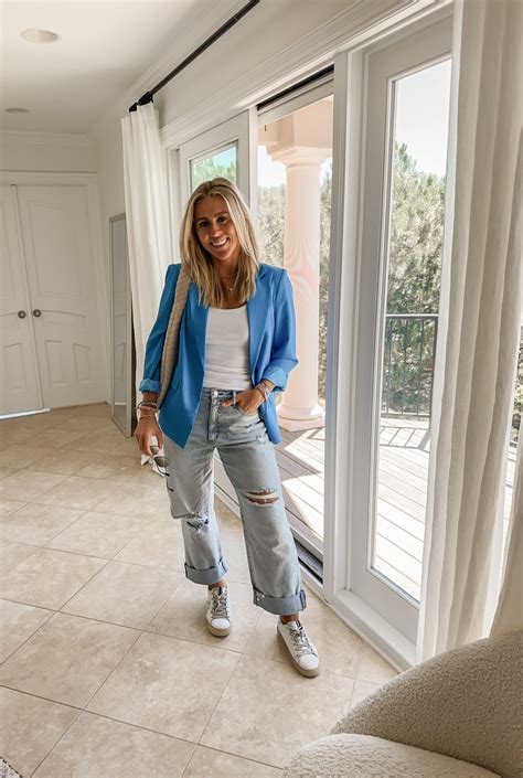 How to Turn Your Tv into Christmas Art - Sarah Joy