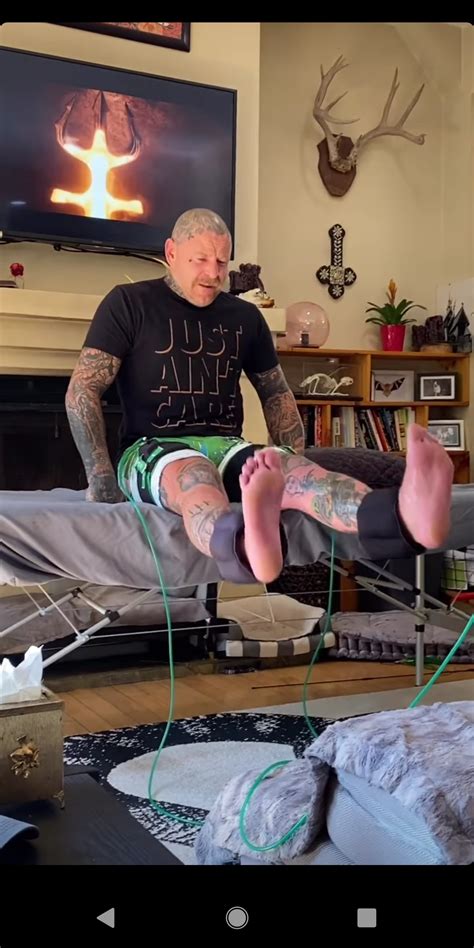 Jason Ellis's feet