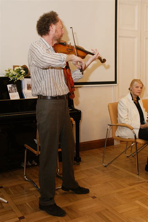 Григорий Израйлевич. Графика. Библиотека им. Маяковского. СПб, 12.10.12