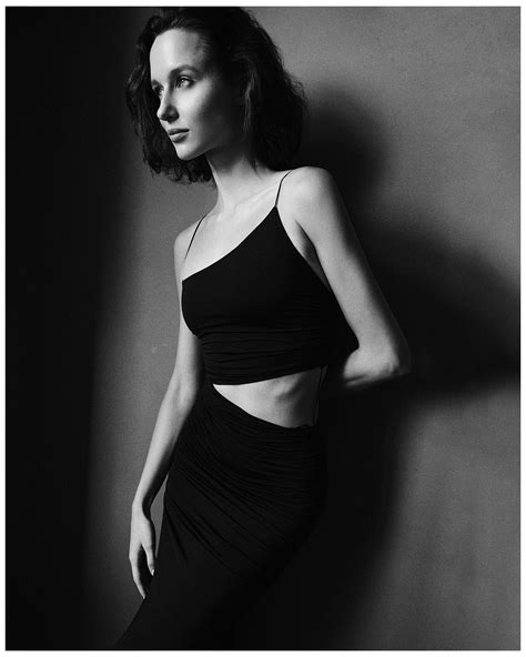 Abby Y | Brooks modeling agency