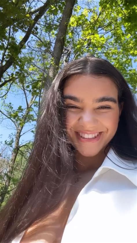 Katiann Jo | Can I hear a little commotion for the dress? @zara 💙