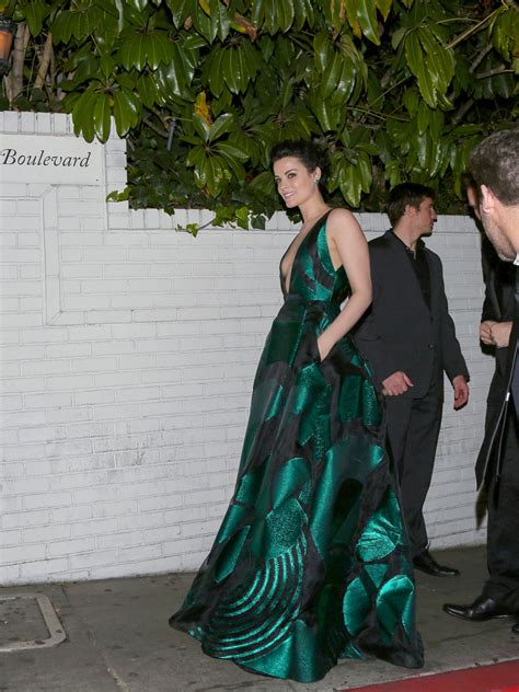 Jaimie Alexander Sideboob (4 Photos) | #The Fappening