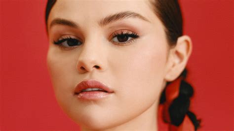 The Secret to Selena Gomez's Unwavering Confidence - idyp871