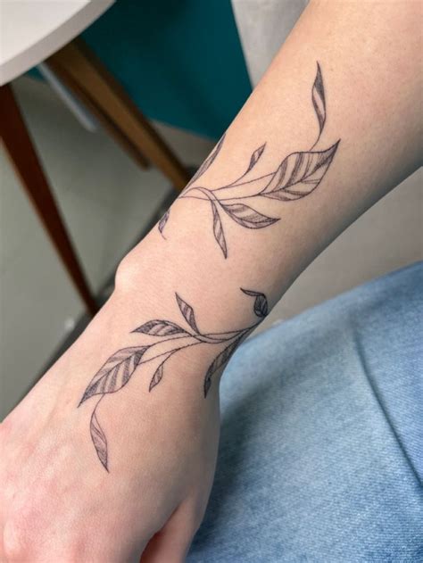 Significado De Ramos Tatuagem - Significado Da Tatuagem De Galho De Oliveira Tatuagem Tribal: 20
