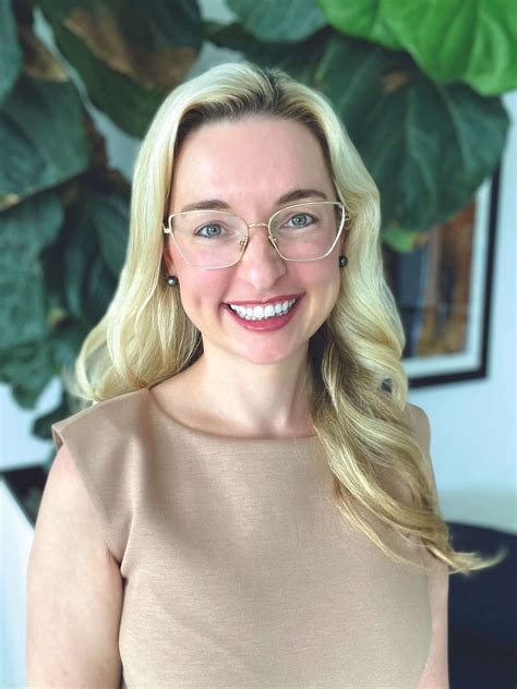 Meet Jessica Turner – CanvasRebel Magazine