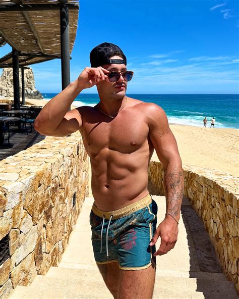 Jack Gentry | meet me in mx? | Instagram