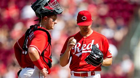 MLB pitch clock: Reds players react to possible 2023 rule change