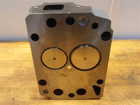cylinder head man