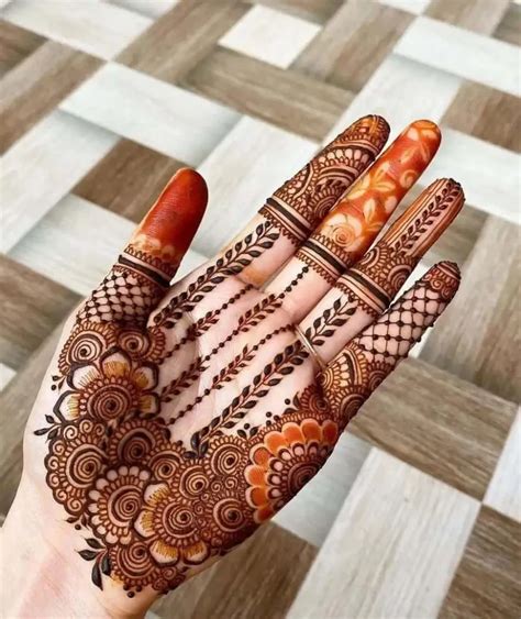 30 Best Palm Mehndi Design for Your Festive Look