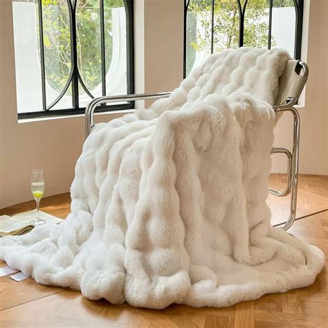 DREAMLANDING Faux Rabbit Fur Luxury Plush Sherpa Throw Blanket