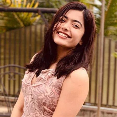 Pushpa actress Rashmika Mandanna reveals her parents have disowned her ...