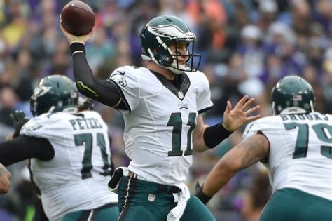 Philadellphia Eagles' Carson Wentz returns after head injury - UPI.com