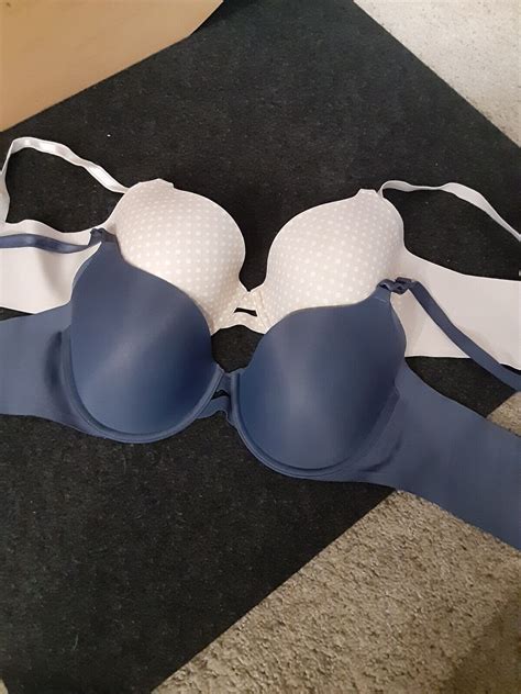 warners bra 34d Lot Of 2 Bras Nude Polka Dots & Blue 01356 full