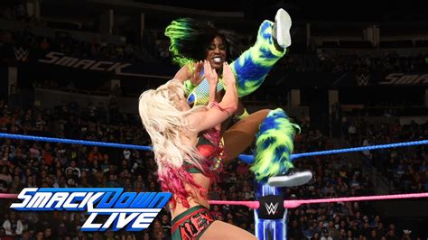 Naomi vs. Alexa Bliss: SmackDown LIVE, Oct. 18, 2016 - YouTube