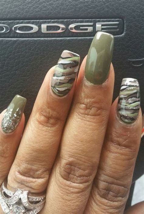 Day 209 camo nail art – Artofit