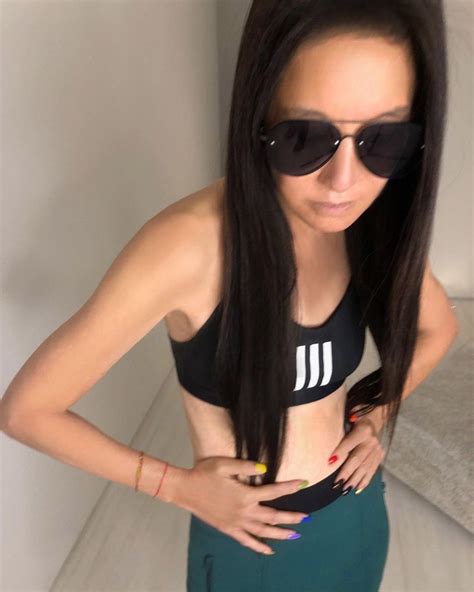 Vera Wang Shows Off Pride Mani While Wearing Sports Bra